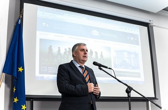 Калфин настоява за безплатни детски градини