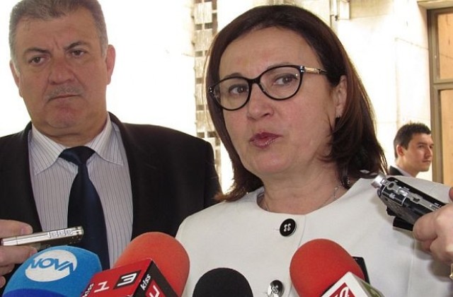 Бъчварова: Депутатите от Вътрешна комисия не са чели подробно проектозакона за МВР