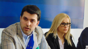 Георг Георгиев Младежите от ГЕРБКюстендил са изключително активни и социално