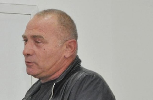 Малка сватба, златни парички и братско дарение – доходите на разградски съветник