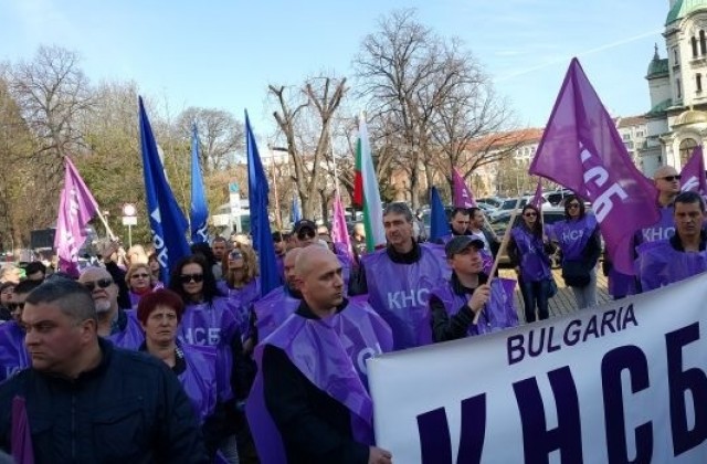 Синдикати дават безплатни консултации