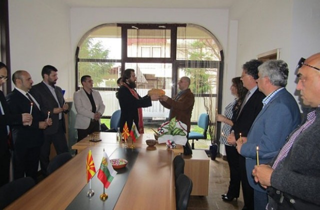 Кр. Богданов: България остава длъжник към сънародниците ни зад граница