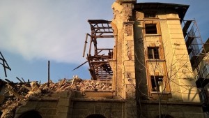 Делото за полуразрушения тютюнев склад отива в София
