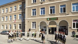 Пролетна китка благотворително в Димитровград