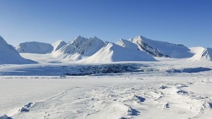 Северният полюс се мести към Лондон
