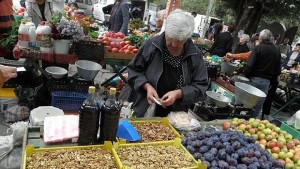 Провеждат търгове за наем на маси на общинските пазари