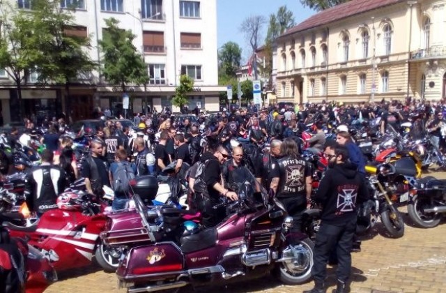 Ямболски мотористи участват в националния протест