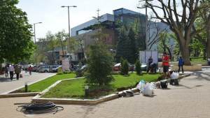 Капково напояване за градинките в Сливен