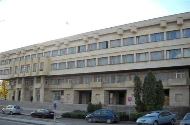 Община Шумен ще закупи 10 нови автомобила