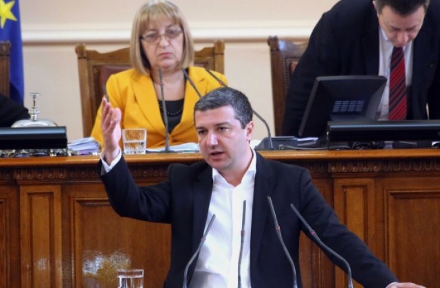Драгомир Стойнев: Децата с увреждания получиха подкрепа днес, дано тя не се изпари