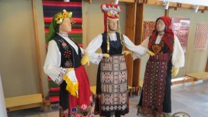 Изложба на носии от Ямболско гостува на Банско
