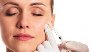 Пластичен хирург Трябва да оперираме само хора с реални представи