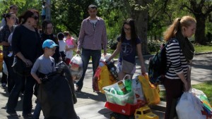 Опашки се извиха за Книги за смет СНИМКИ