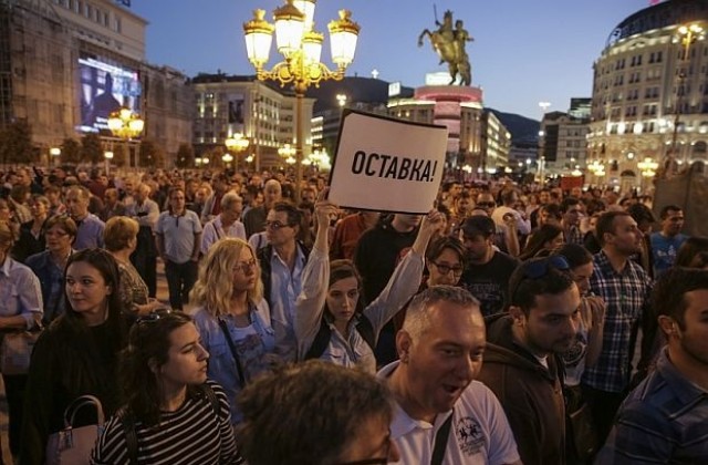 Поредна вечер на протести и напрежение в Македония