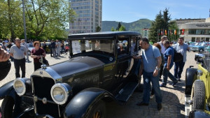 Найстарият оригинален автомобил в България получи Наградата на кмета