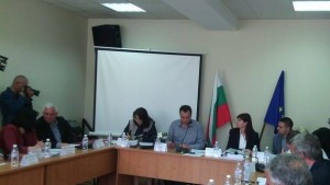 Подписаха договор за стопанисване на ВиК системите и предоставяне на