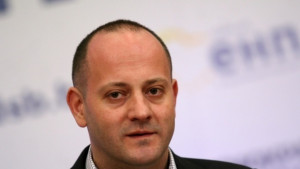 Радан Кънев Новият президент не трябва да бъде представител на