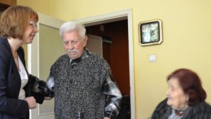 Галина Стоянова поздрави столетник