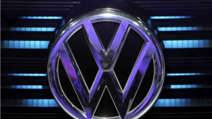 Фолксваген пуска хибрид