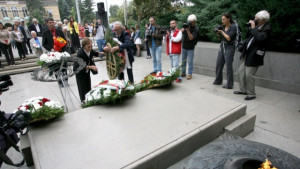 Откриват паметник на български революционери в София