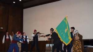 Над 130 деца от Г Оряховица пресъздадоха паметни моменти от