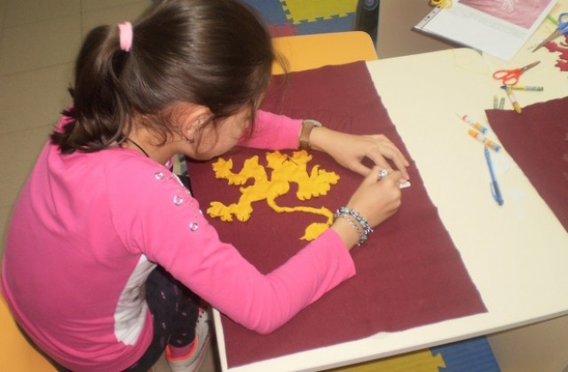 Деца правят въстанически знамена в РИМ Кюстендил