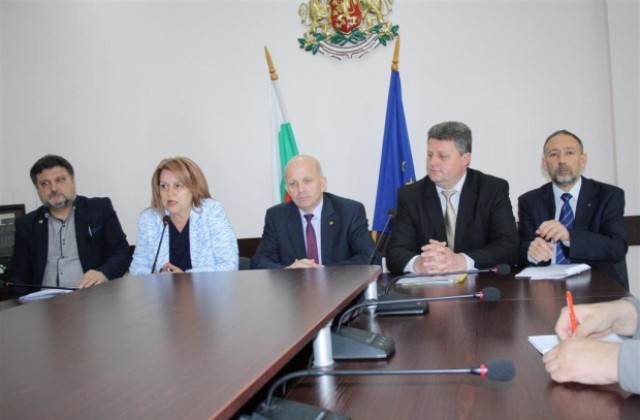 Питат работодателите от какви кадри имат нужда