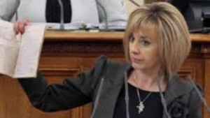 Омбудсманът Мая Манолова дарява медицинско оборудване в Плевен