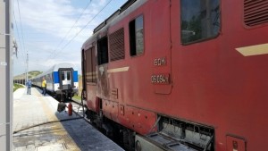 Влакът чийто локомотив пламна в движение продължи за Истанбул