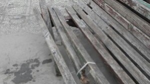 Поставят нови пейки и кошчета на Автогарата