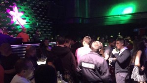 Близо 30 полицаи проверяваха за непълнолетни в търновска дискотека