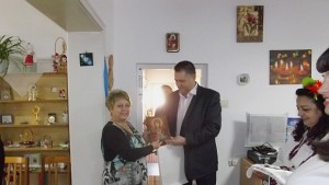 Осветиха ремонтирания Клуб на инвалида