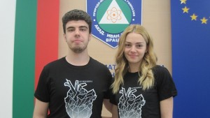 Абитуриенти от ПМГ Враца се включиха в кампанията С тениска