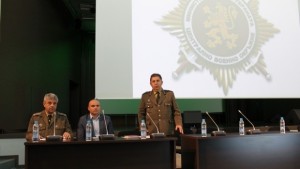 Началниците на военни окръжия в страната се събраха за показно