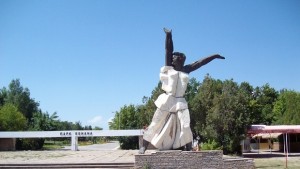 Пръскат срещу листоврътка в парк Кенана