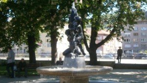 И найбогатият не е богат ако след своите стъпки не