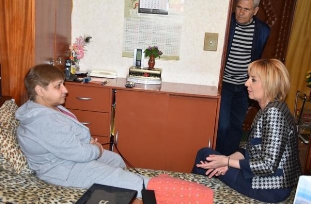 Мая Манолова се срещна с жената, вдъхновила Великден за всеки