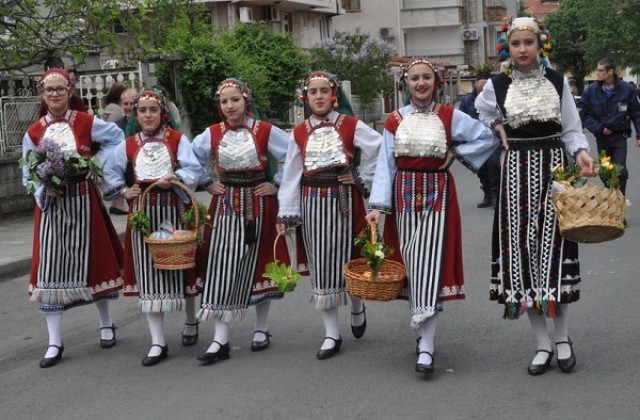 Лазаровден и Цветница в Несебър