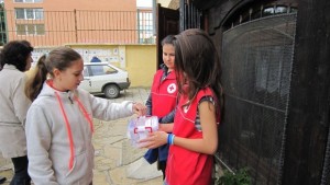 БЧК Сливен подпомага сираци и полусираци абитуриенти