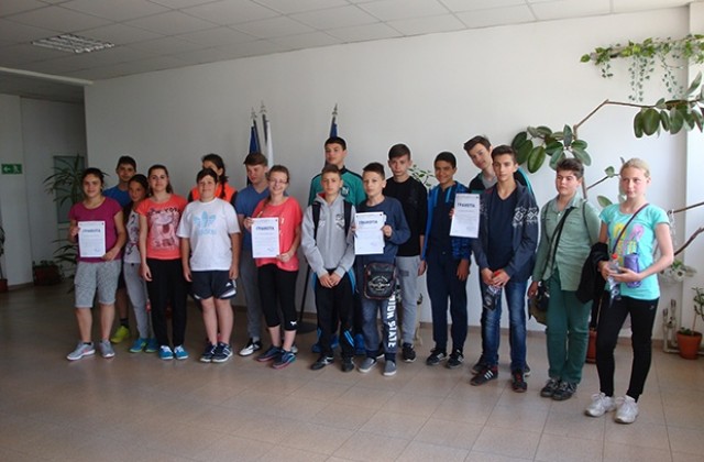 Седмокласници спечелиха състезание по пожарна безопасност