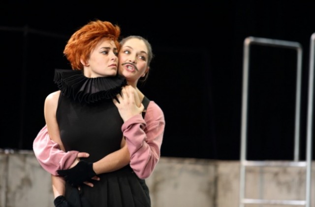 Впечатляващо представяне на Дванайста нощ в София