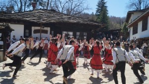 Великденски концерт на ДФА Габровче в Боженци