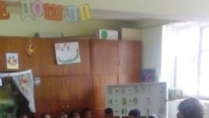 Парад на герои и любими приказки в училището в Дълбоки