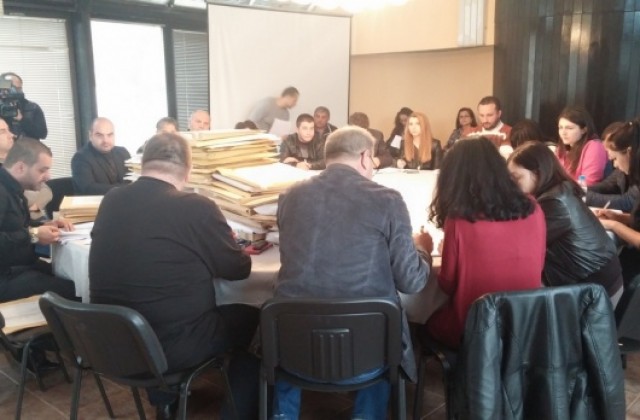 58 фирми подадоха документи за участие в процедурата за безплатно саниране