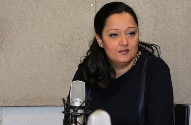 Лиляна Павлова и Атанас Камбитов правят обиколка на санираните блокове