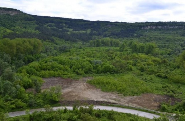 Изчистиха незаконното сметище под Балдуиновата кула