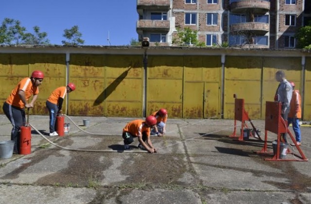 Учениците от СОУ „Емилиян Станев” са най-добрите млади огнеборци