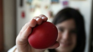 Червените яйца символ на Христовата мъченическа кръв