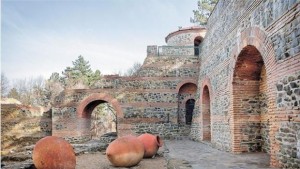 Отстраняват пропуск Крепостната стена в Хисарлъка е трудно достъпна за