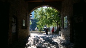 Монаси отглеждат екологична земеделска продукция в Кюстендилското поле